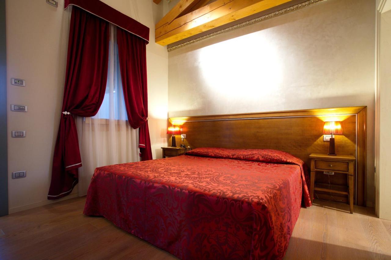 Hotel Азоло Экстерьер фото