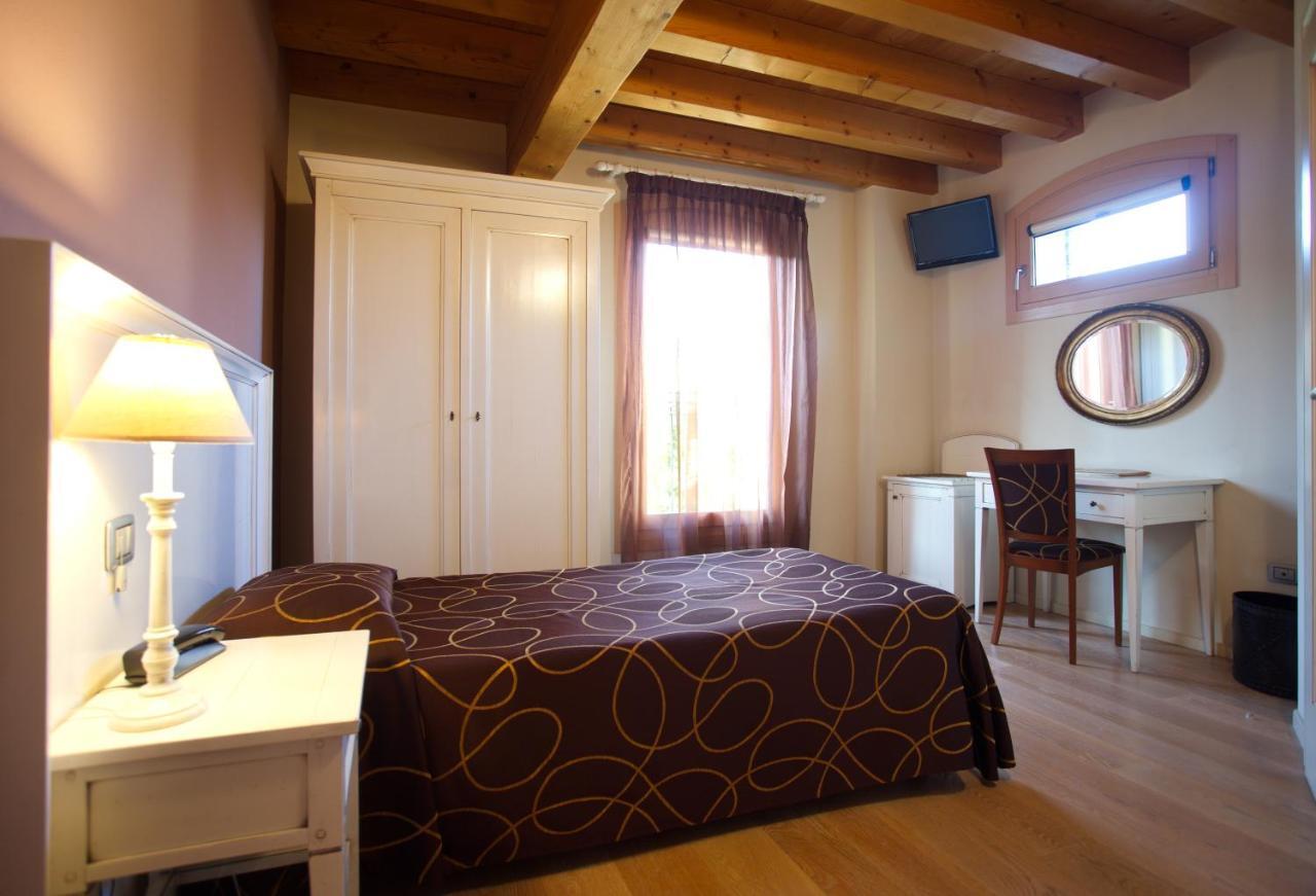 Hotel Азоло Экстерьер фото