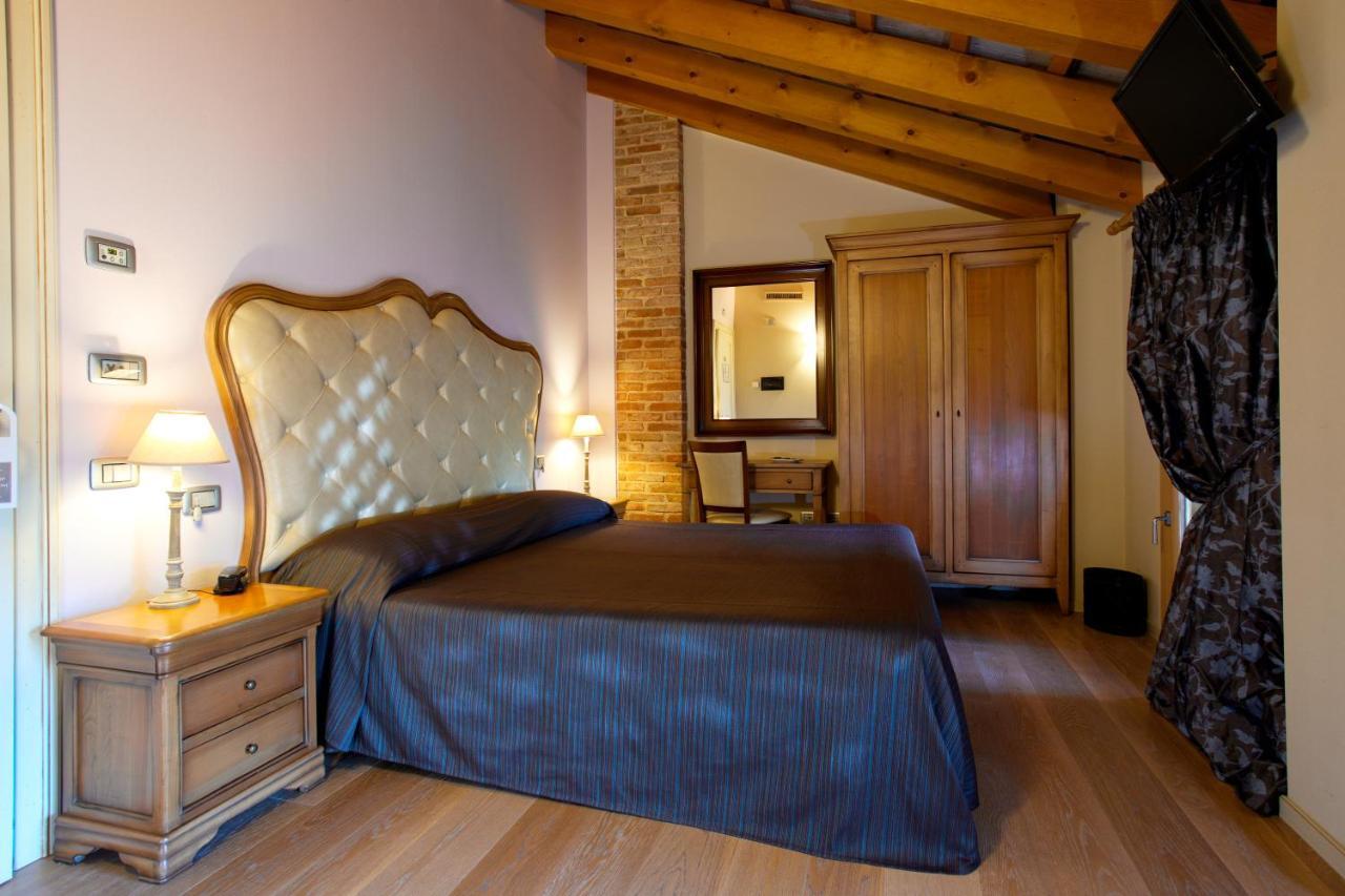 Hotel Азоло Экстерьер фото
